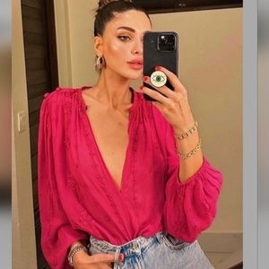 BNWT! Zara Embroidered blouse limited edition